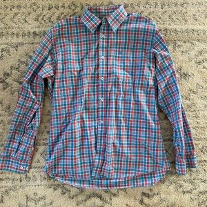 Men’s plaid button up shirt